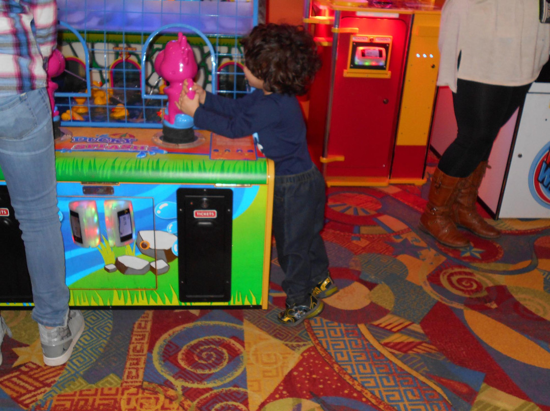 Valley lanes family entertainment center-米德兰必去景点