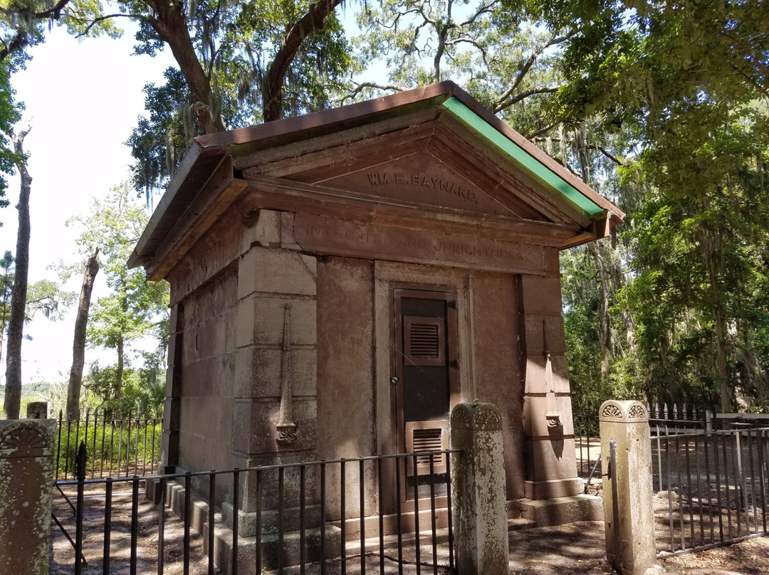 Zion Cemetery and Baynard Mausoleum景点图片