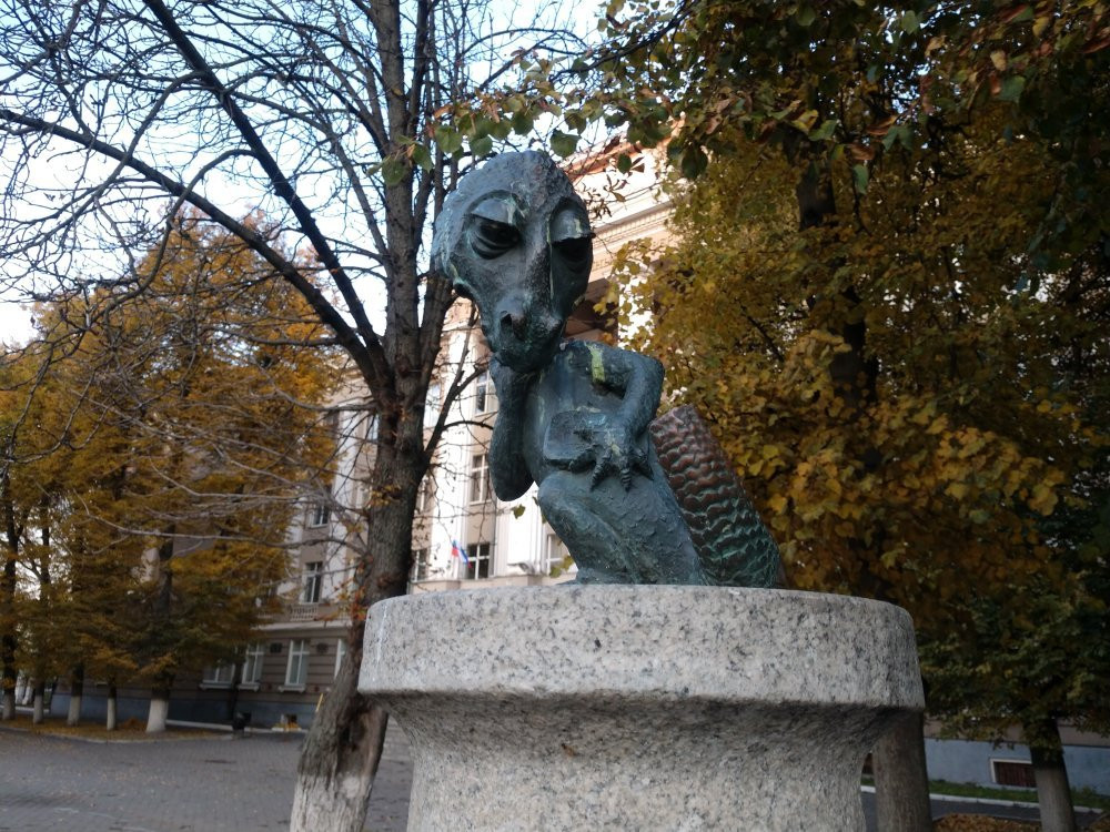 Monument to The Tail-图拉必去景点