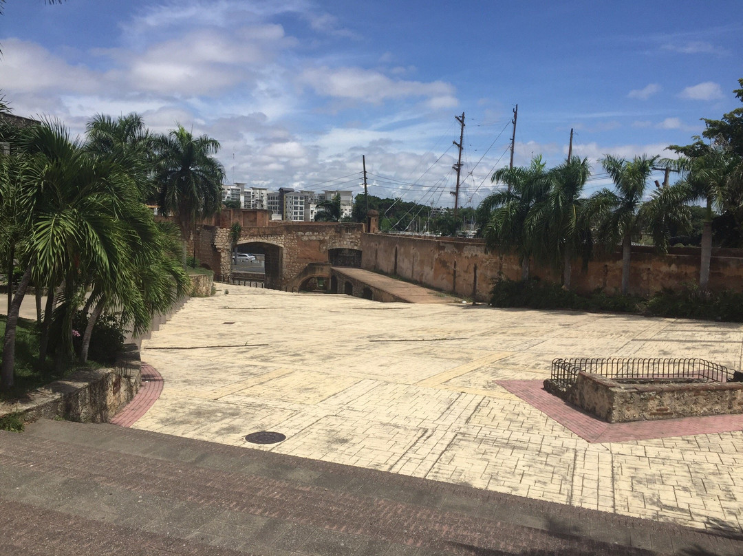 Statue of Nicolas de Ovando-圣多明哥必去景点