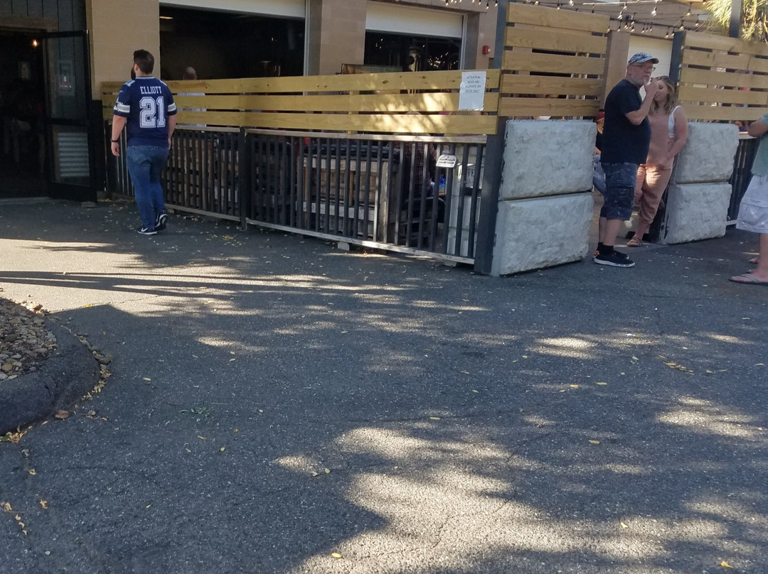 Tribus Beer Co.-米尔福德必去景点