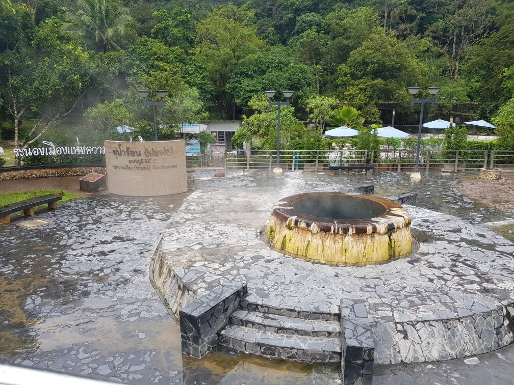 Rakswarin Hot Springs景点图片