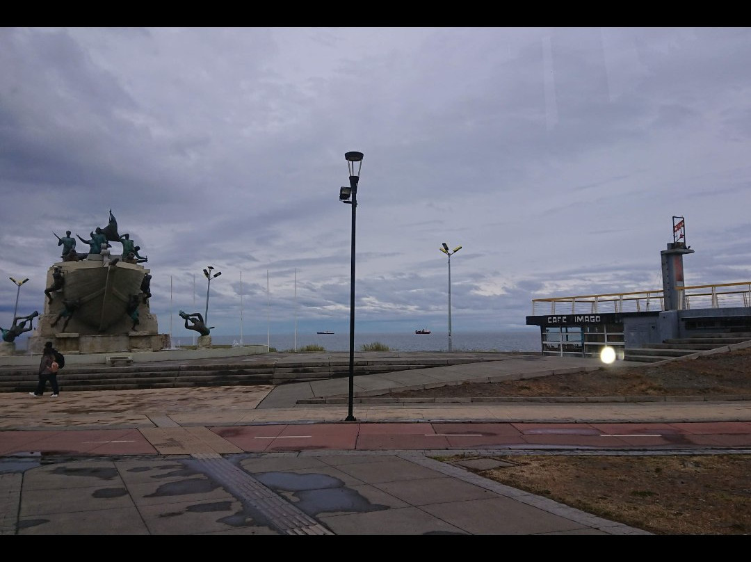 Monumento A Tripulantes Galeta Ancud-蓬塔阿雷纳斯必去景点