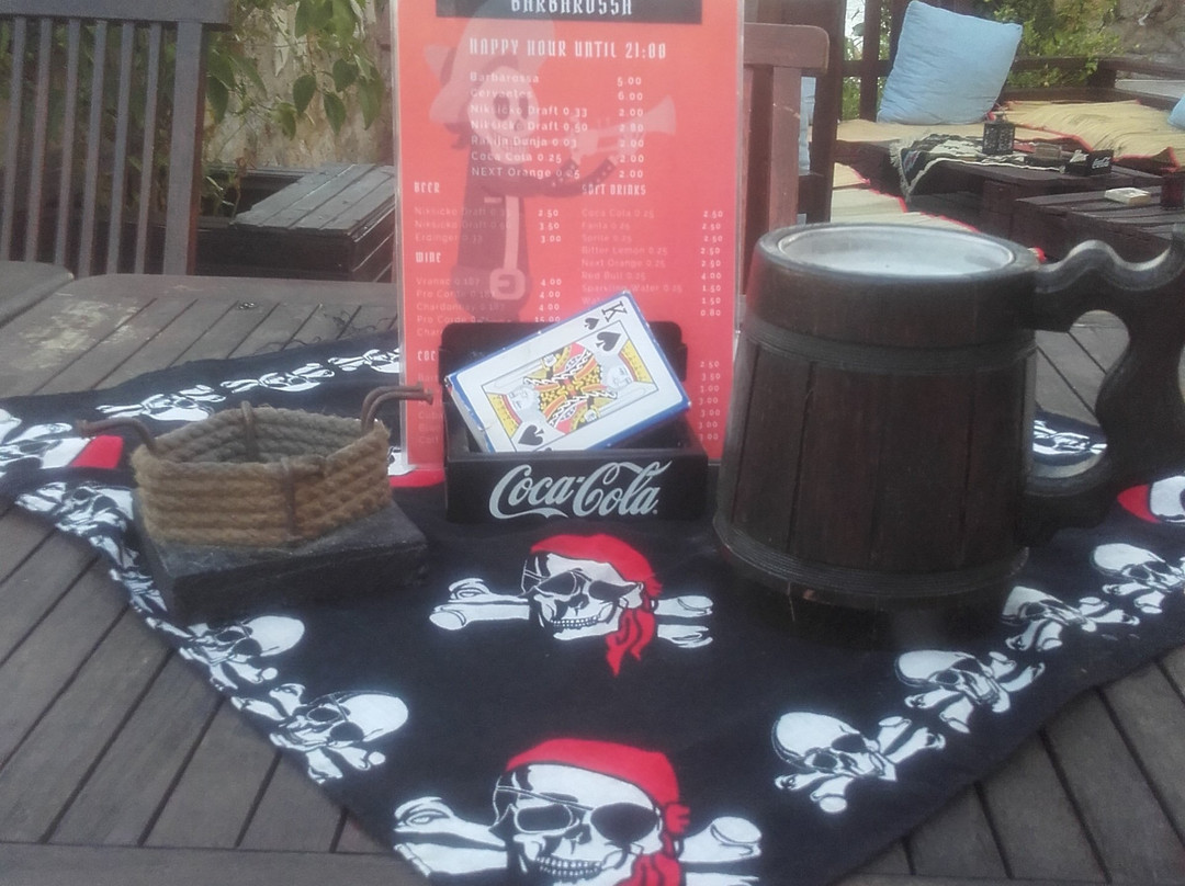 Barbarossa Pirate Bar-乌尔齐尼必去景点