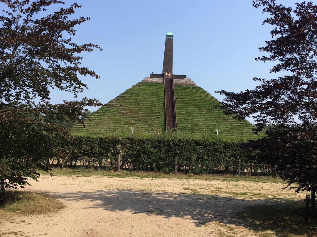 Pyramide van Austerlitz-Woudenberg必去景点