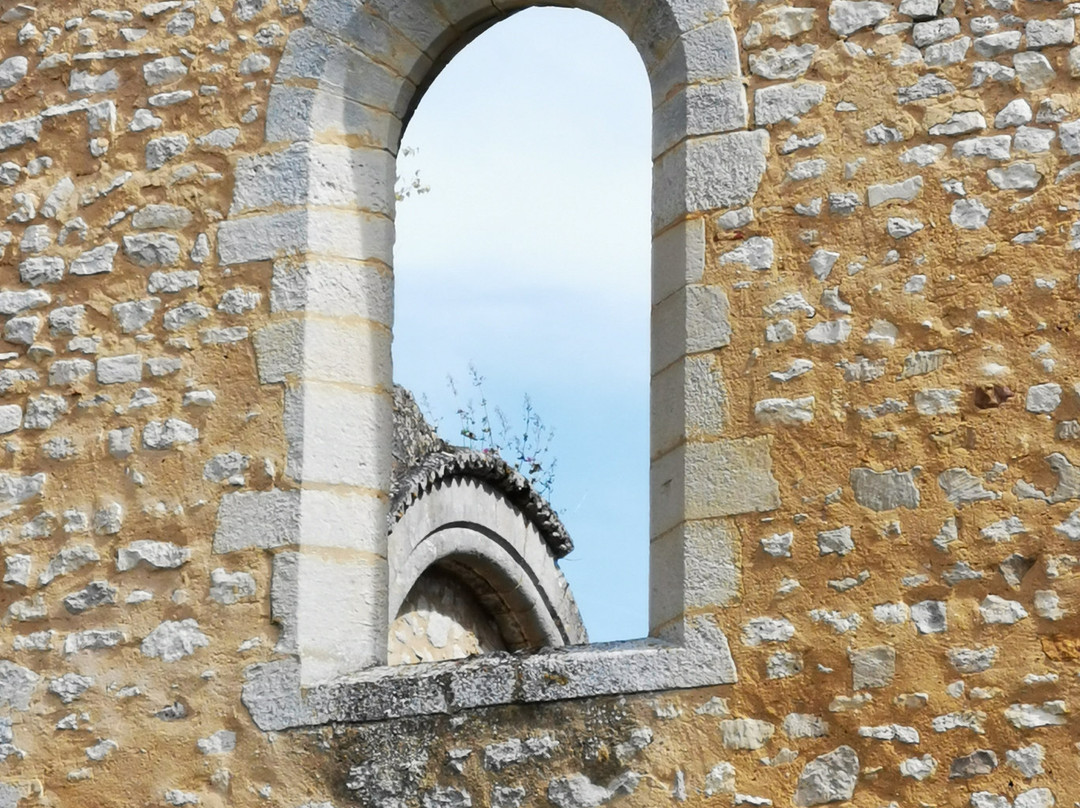 Parc et Vestiges du Chateau Royal-桑利斯必去景点