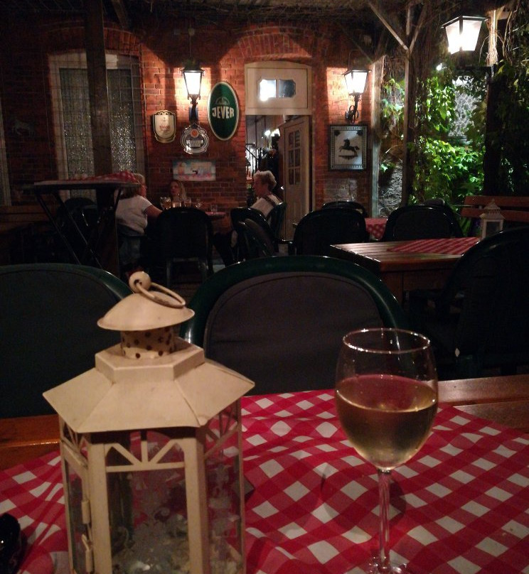 Barenburg餐馆和美食-Zum Schwarzen Ross