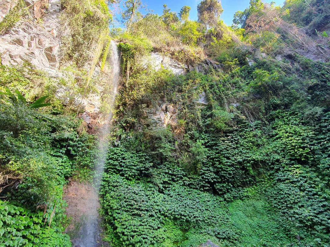Blahmantung Waterfall-达巴南必去景点