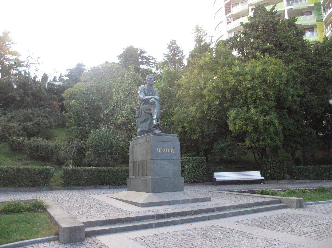 A.P. Chekhov Monument-雅尔达必去景点