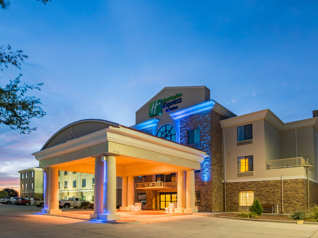 Holiday Inn Express & Suites Clovis by IHG主图