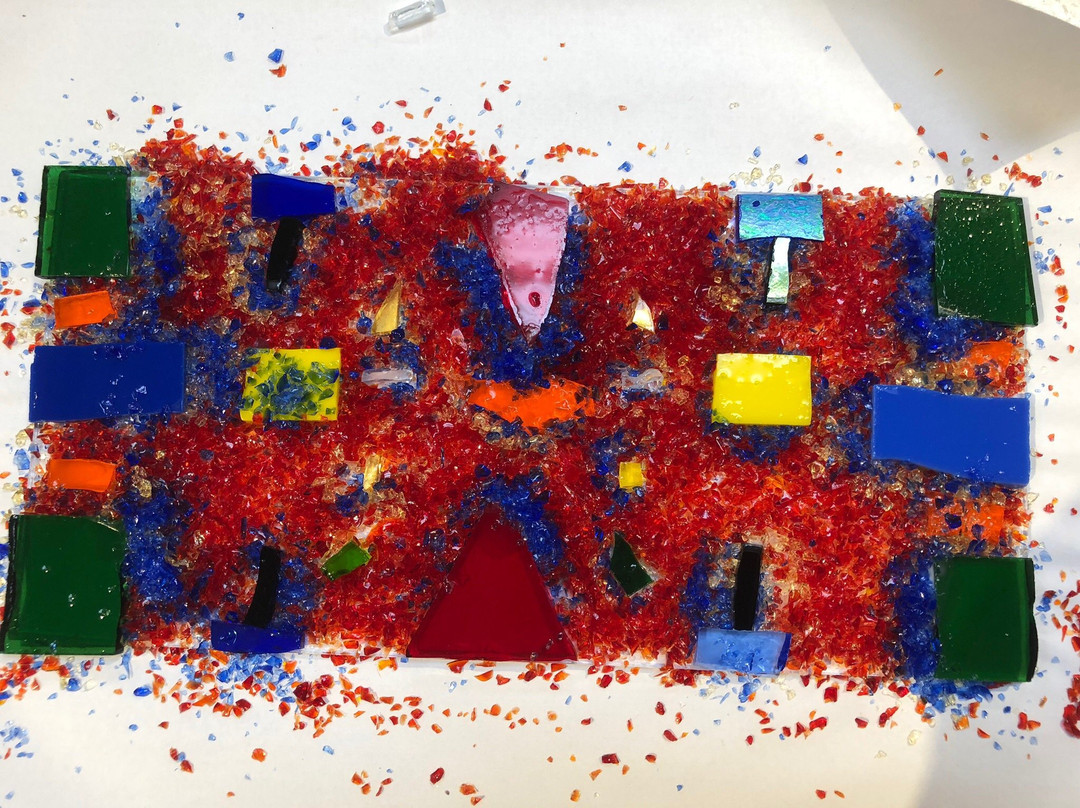 The Glass Palette - Interactive Glass Art Studio-夏洛茨维尔必去景点