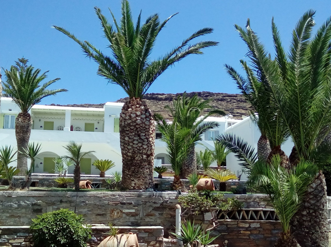 Porto Raphael Residences & Suites主图