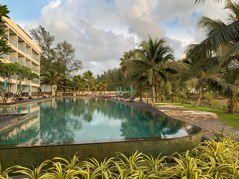 珊瑚海滩度假村及咖啡厅主图