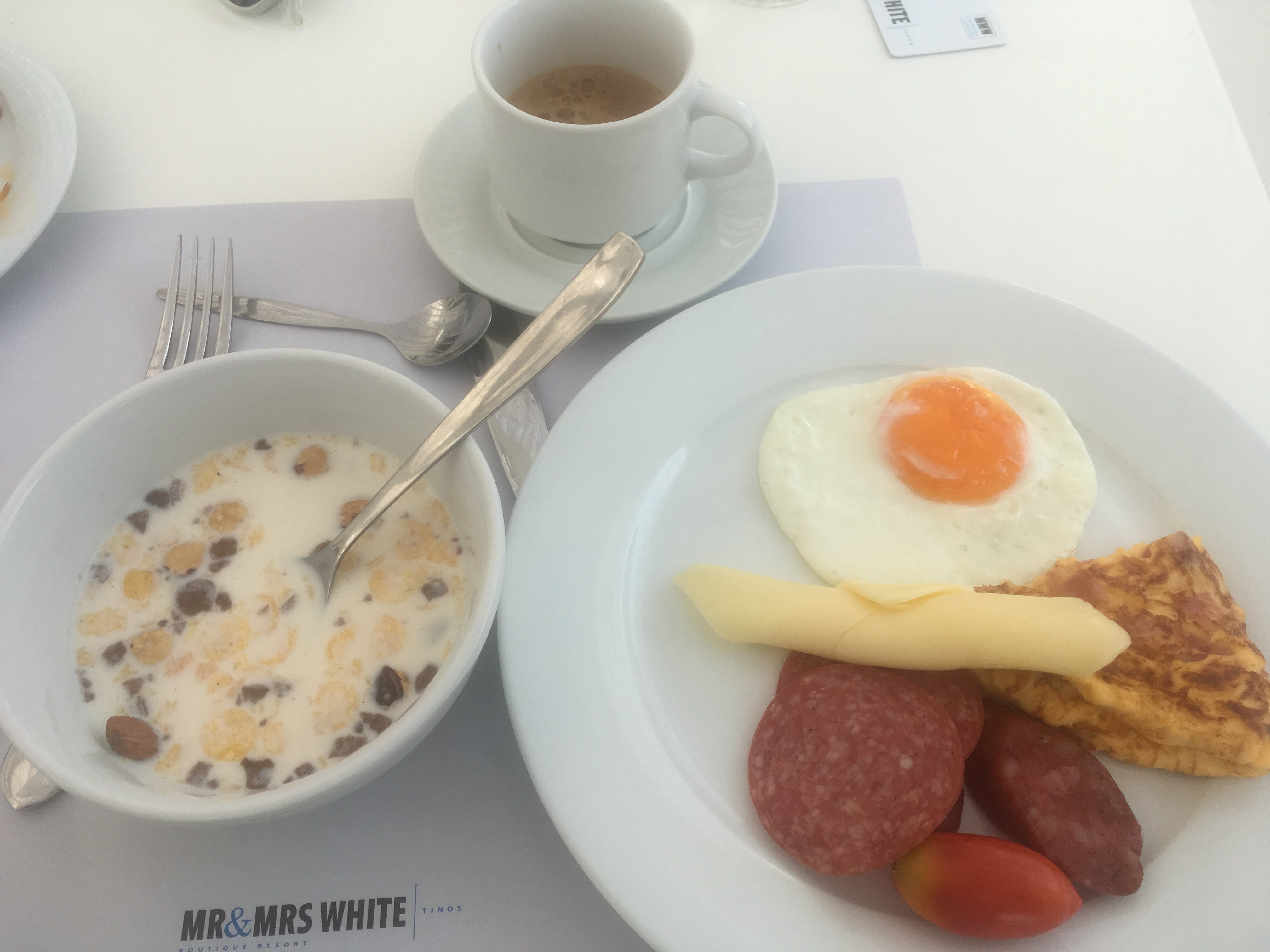 Mr & Mrs White Tinos Hotel-餐饮