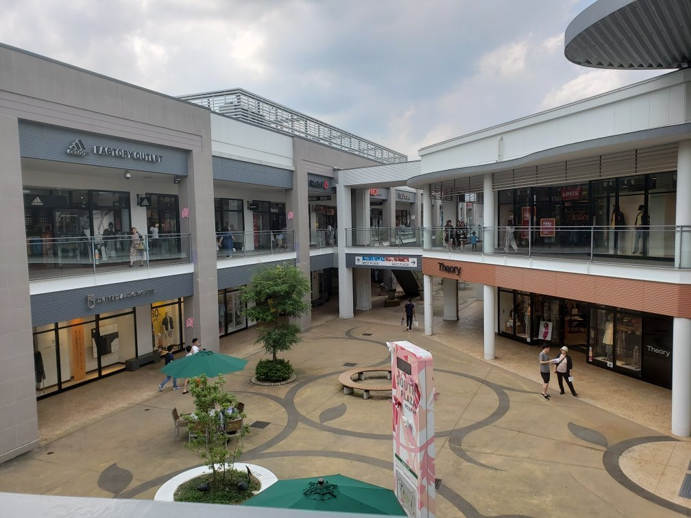 三井奥特莱斯购物城 入间-入间市必去景点