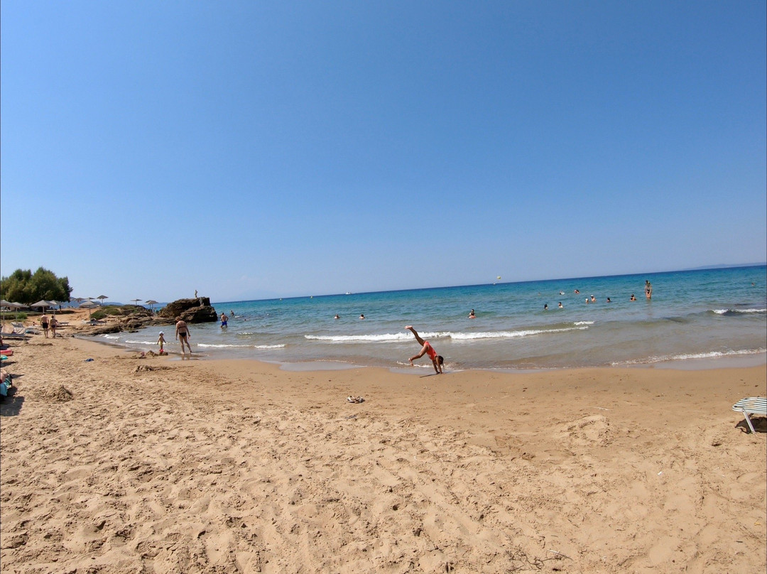 Vrahos Beach景点图片