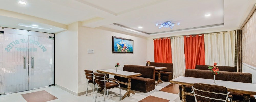 OYO 8177 Hotel Silver Oak主图