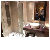 佩伦酒店主图