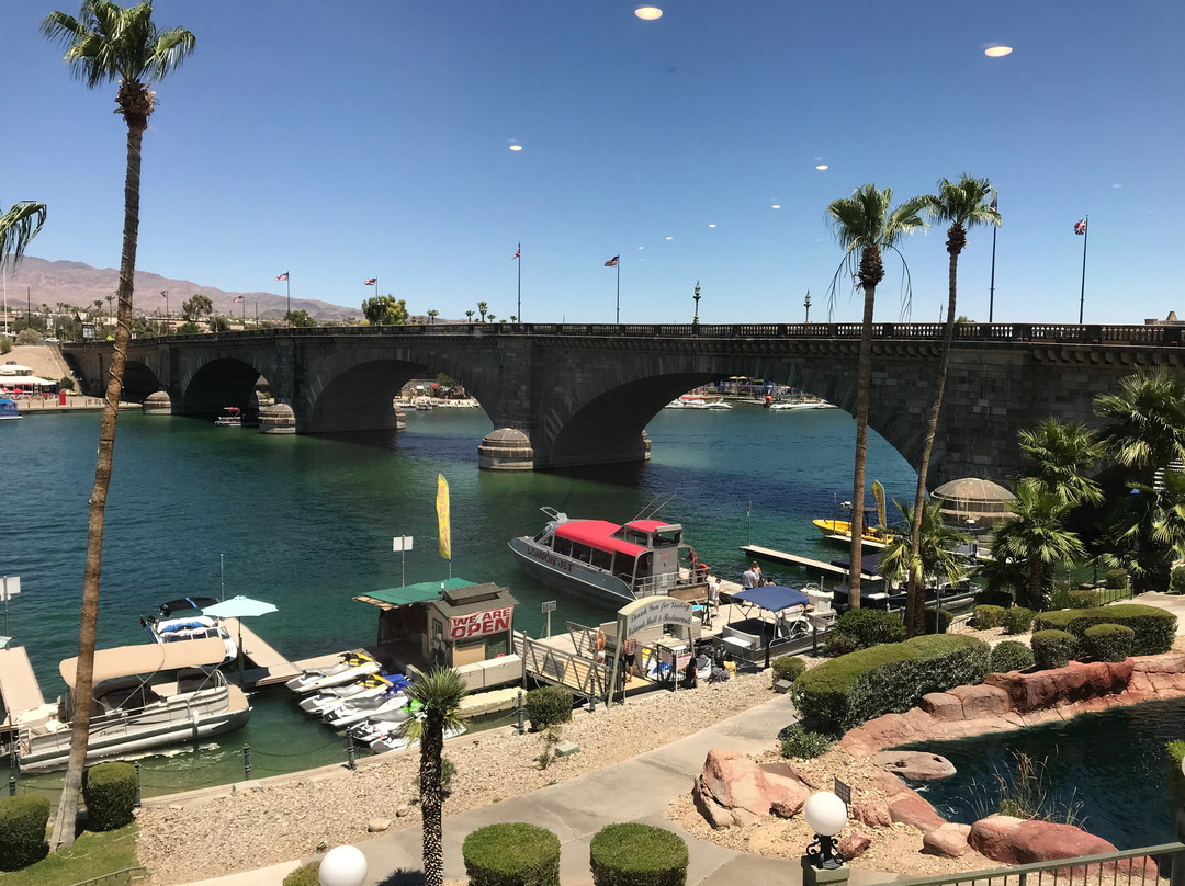Holiday Inn Express & Suites Lake Havasu - London Bridge by IHG主图
