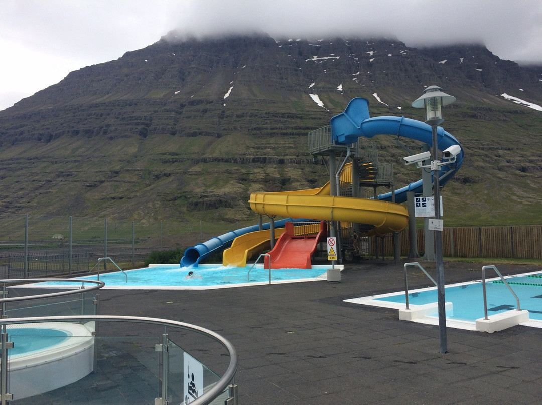 Eskifjörður Swimming Pool景点图片