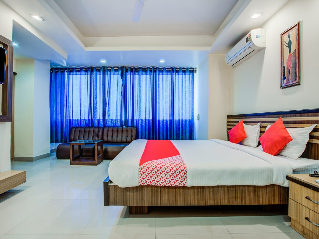 OYO 7239 Hotel Aditya主图