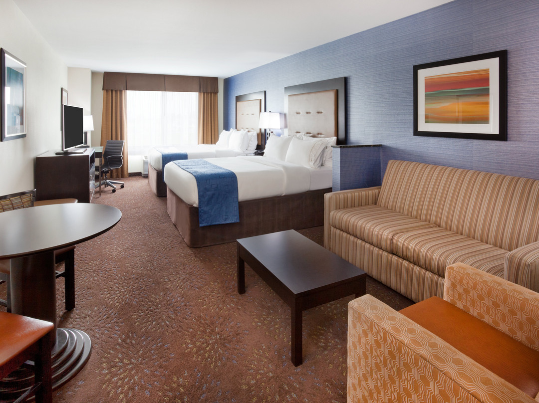 Holiday Inn Express & Suites Davenport By IHG主图