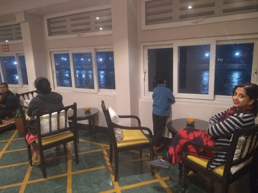 甘加拉哈里酒店主图