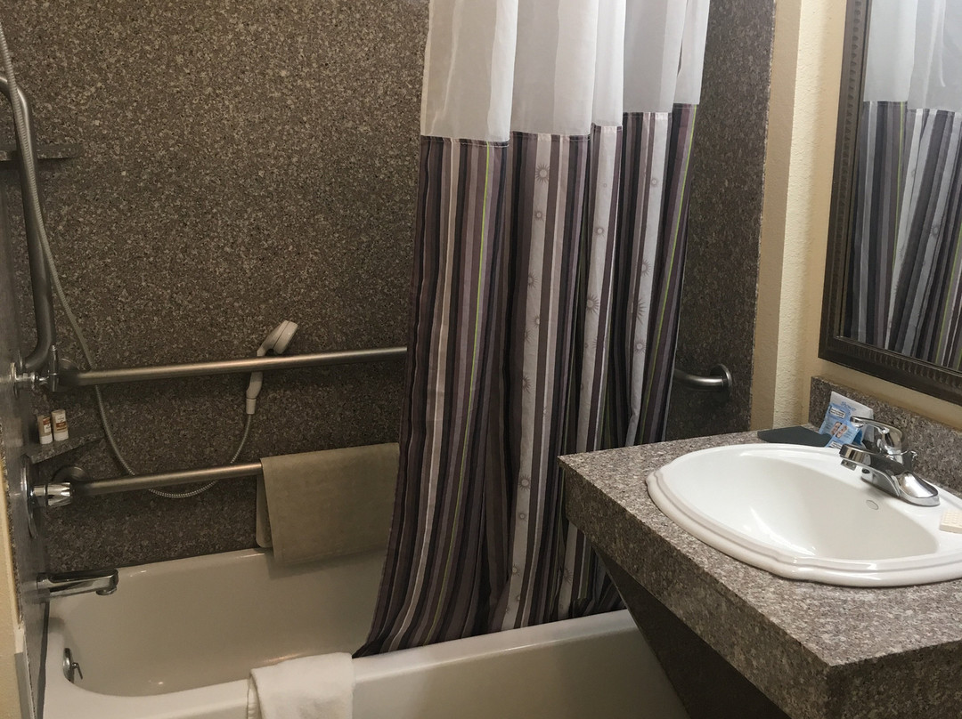 La Quinta Inn & Suites by Wyndham Dodge City主图