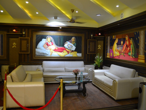 The Surya Hotel主图