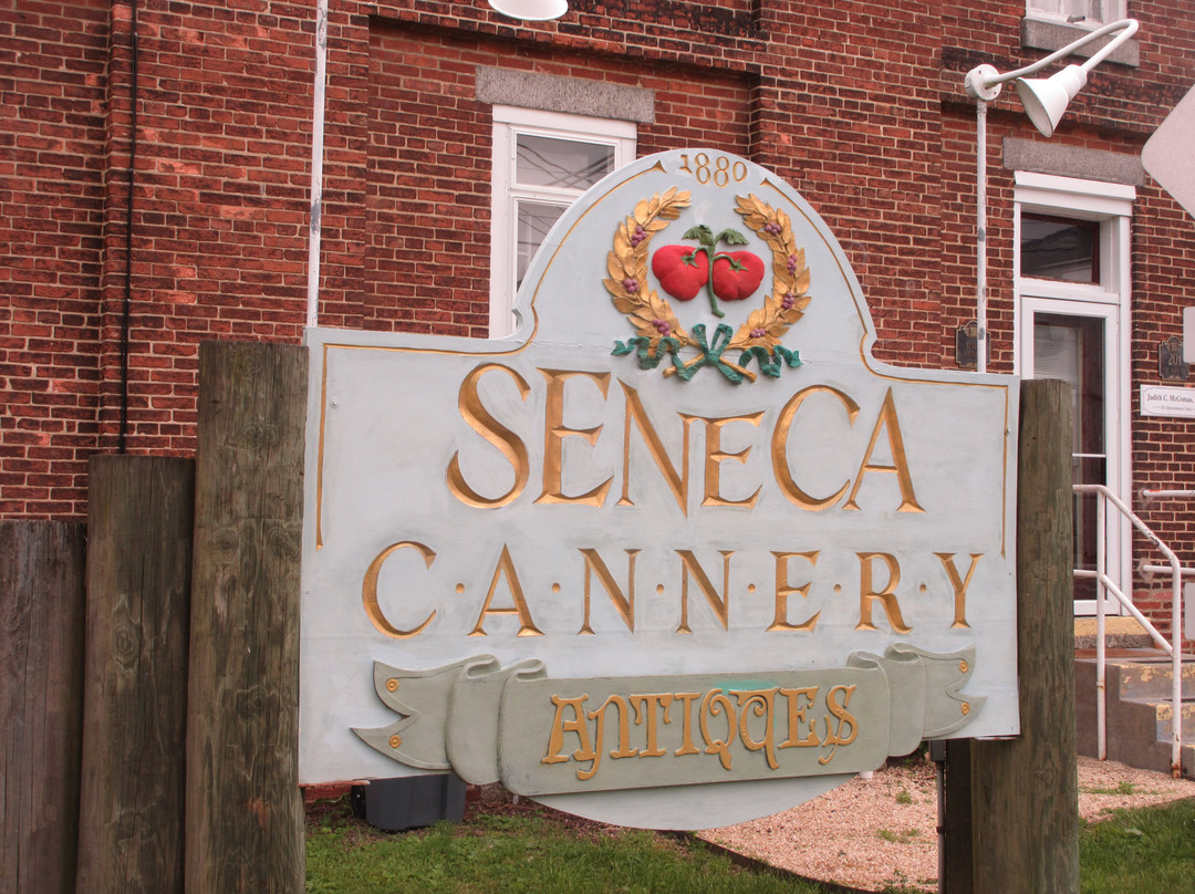 Seneca Cannery Antiques景点图片