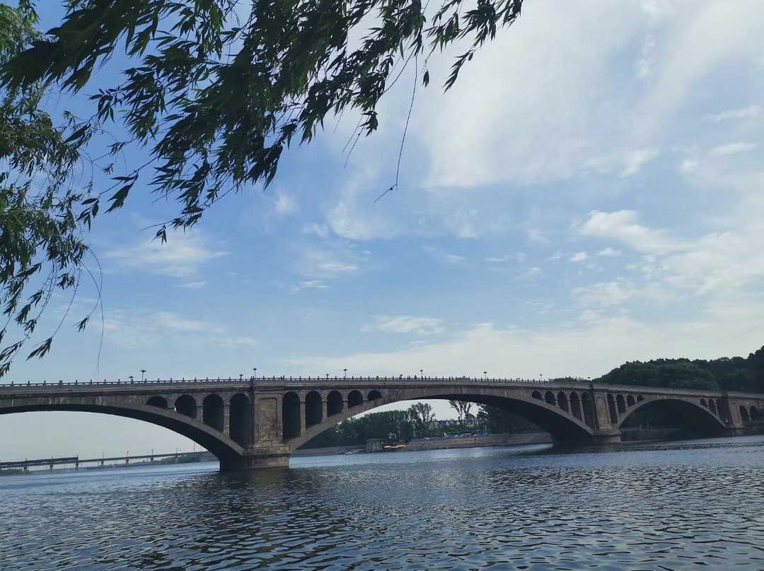 龙门桥-洛阳市必去景点