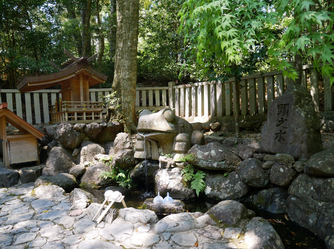 Kobenomiya Yomo Shrine景点图片