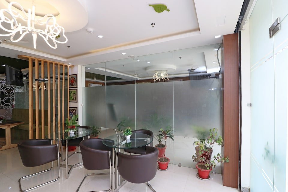 OYO 14909 维维德酒店主图