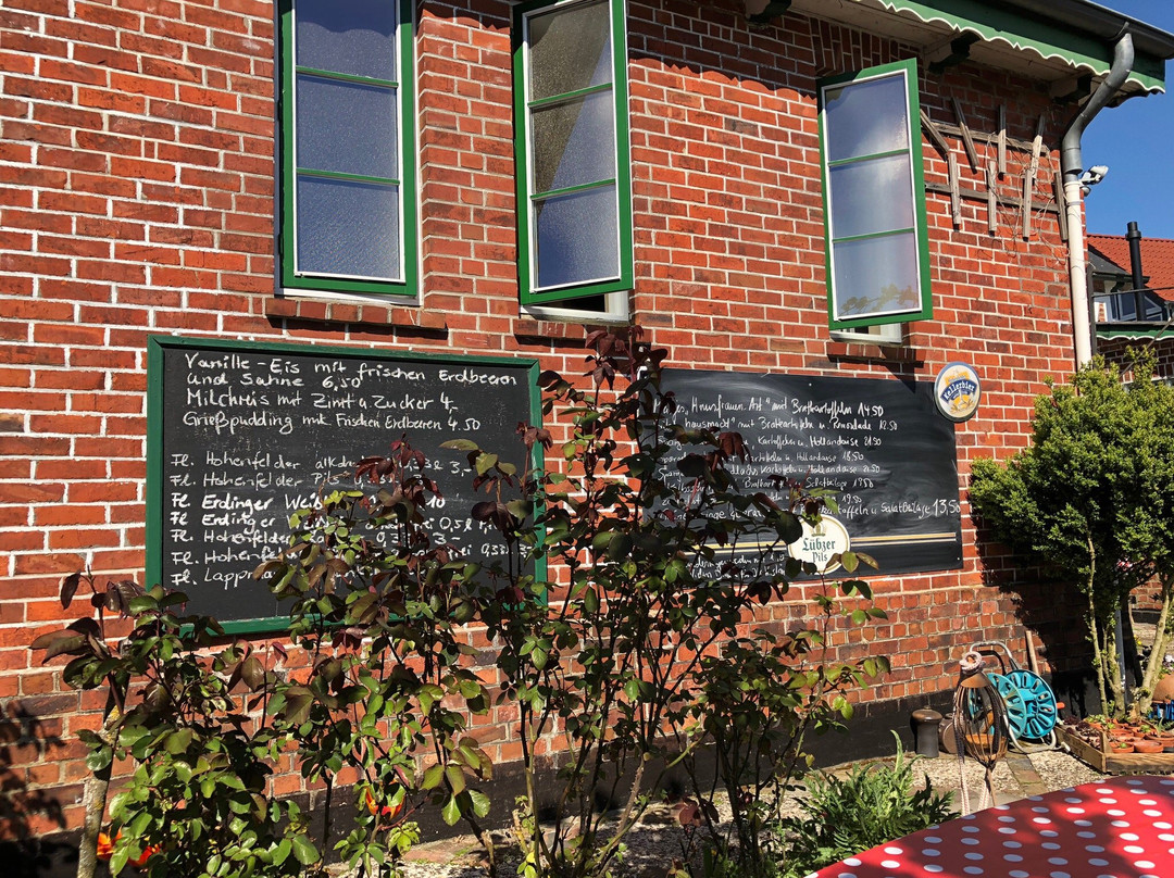 Gruenendeich餐馆和美食-Op’n Diek