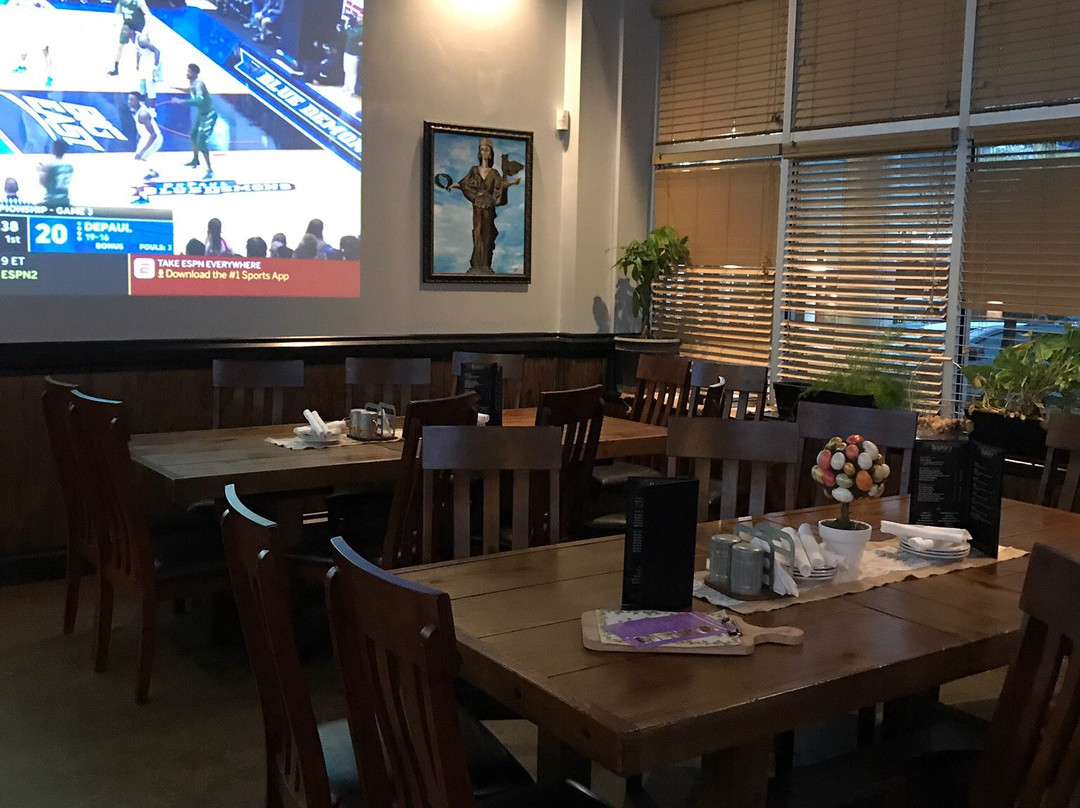 Sophie's Grill And Bar