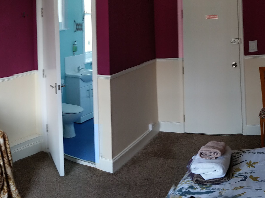 The George Hotel主图