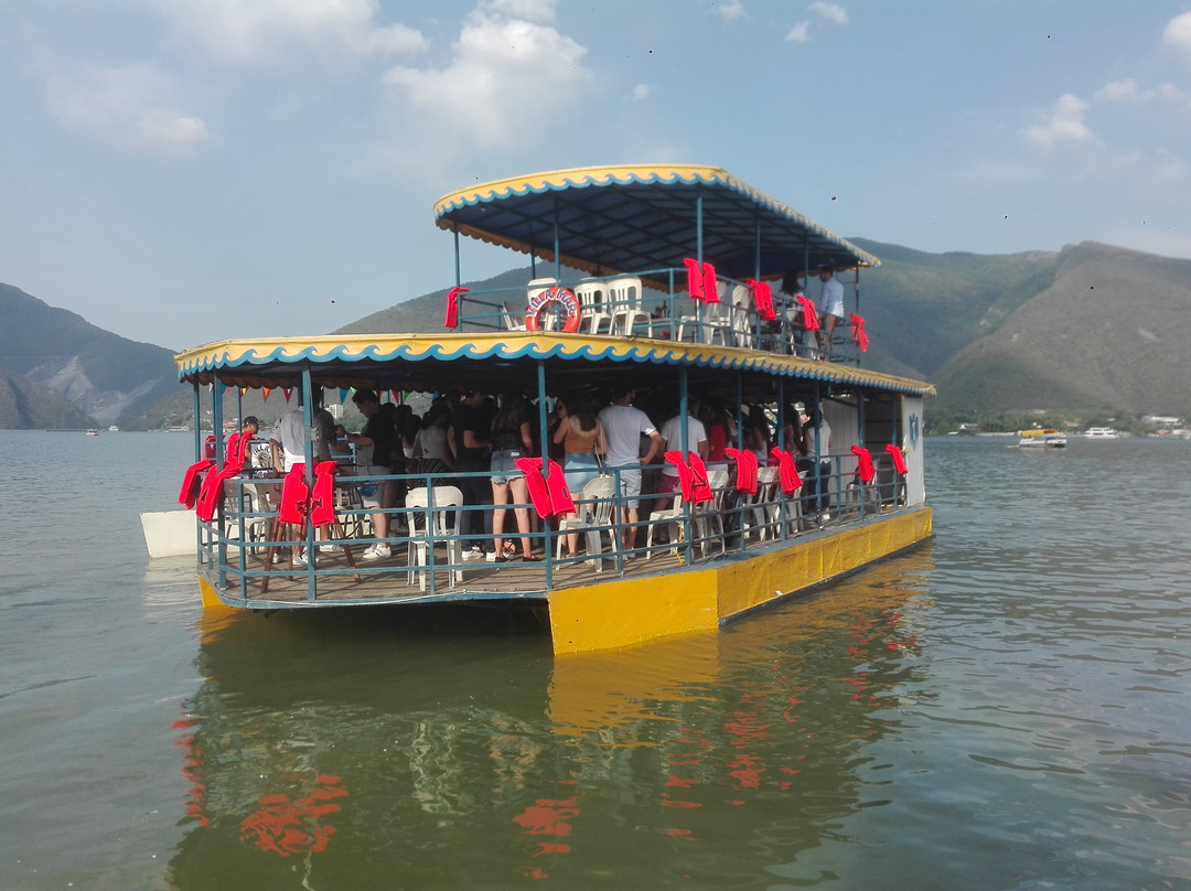 Catamaranes Presa De La Boca-Santiago必去景点