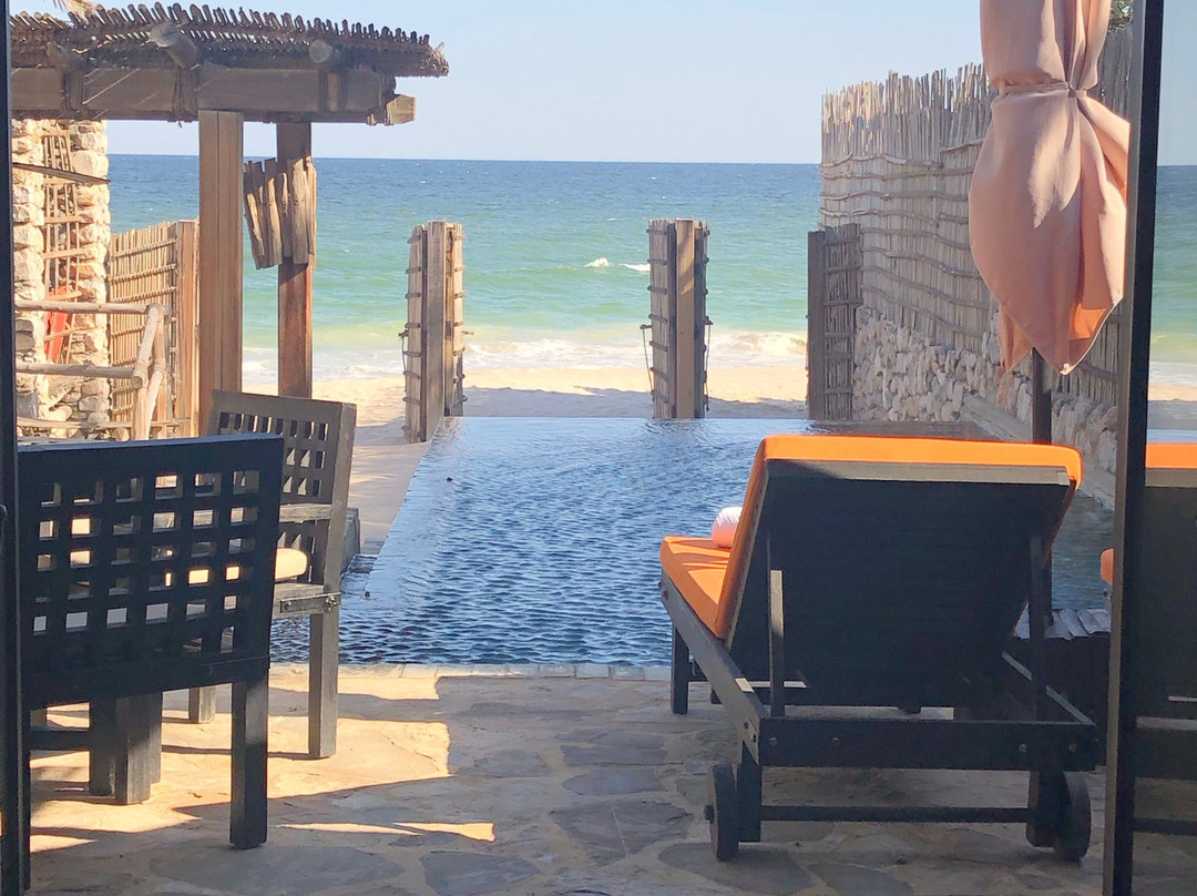 杰格希湾六善酒店主图