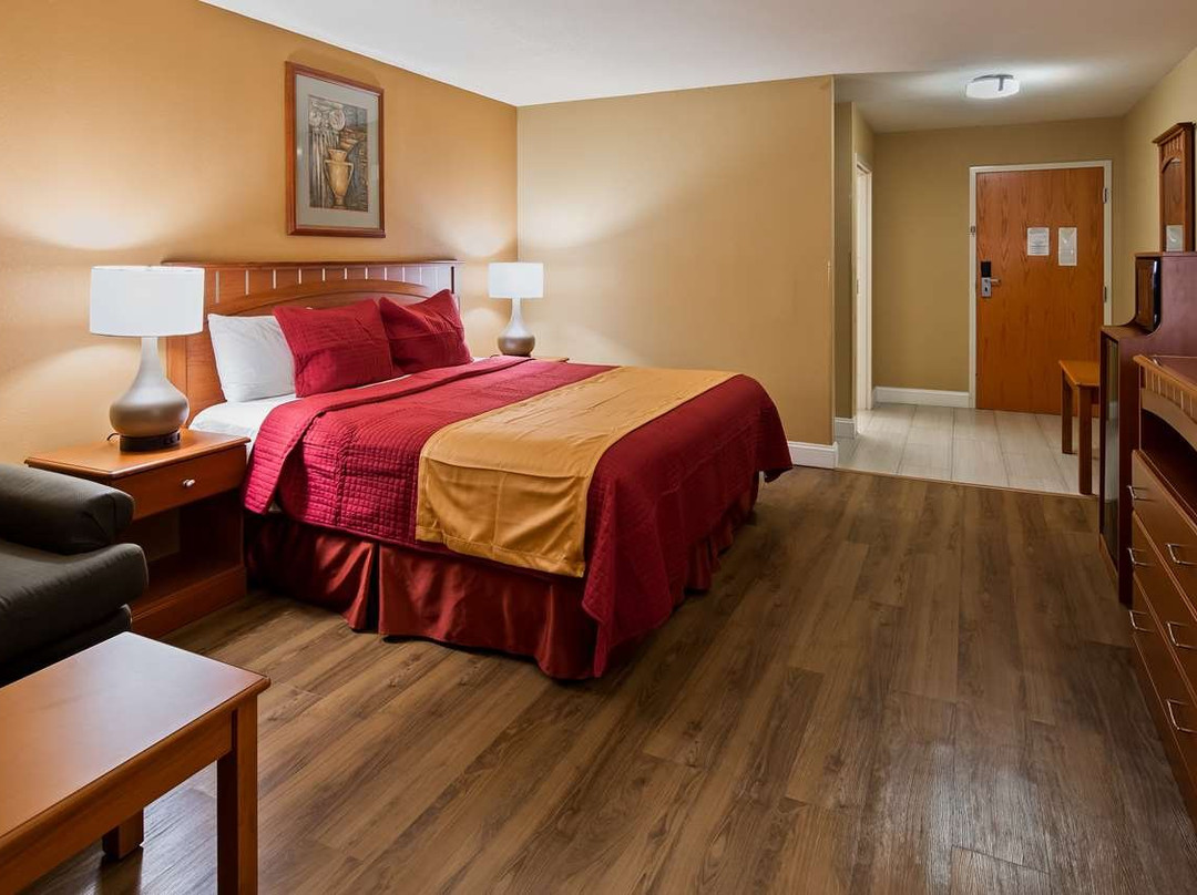 丹顿贝斯特韦斯特酒店主图