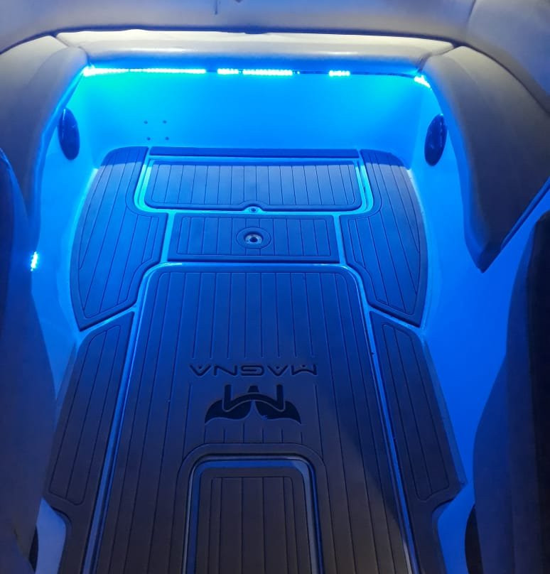 Passeios de Lancha Floripa-弗洛里亚诺波利斯必去景点