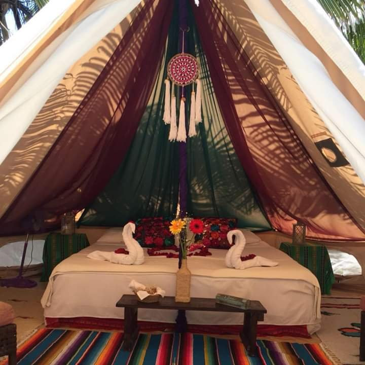 Las Palmas Beach Club