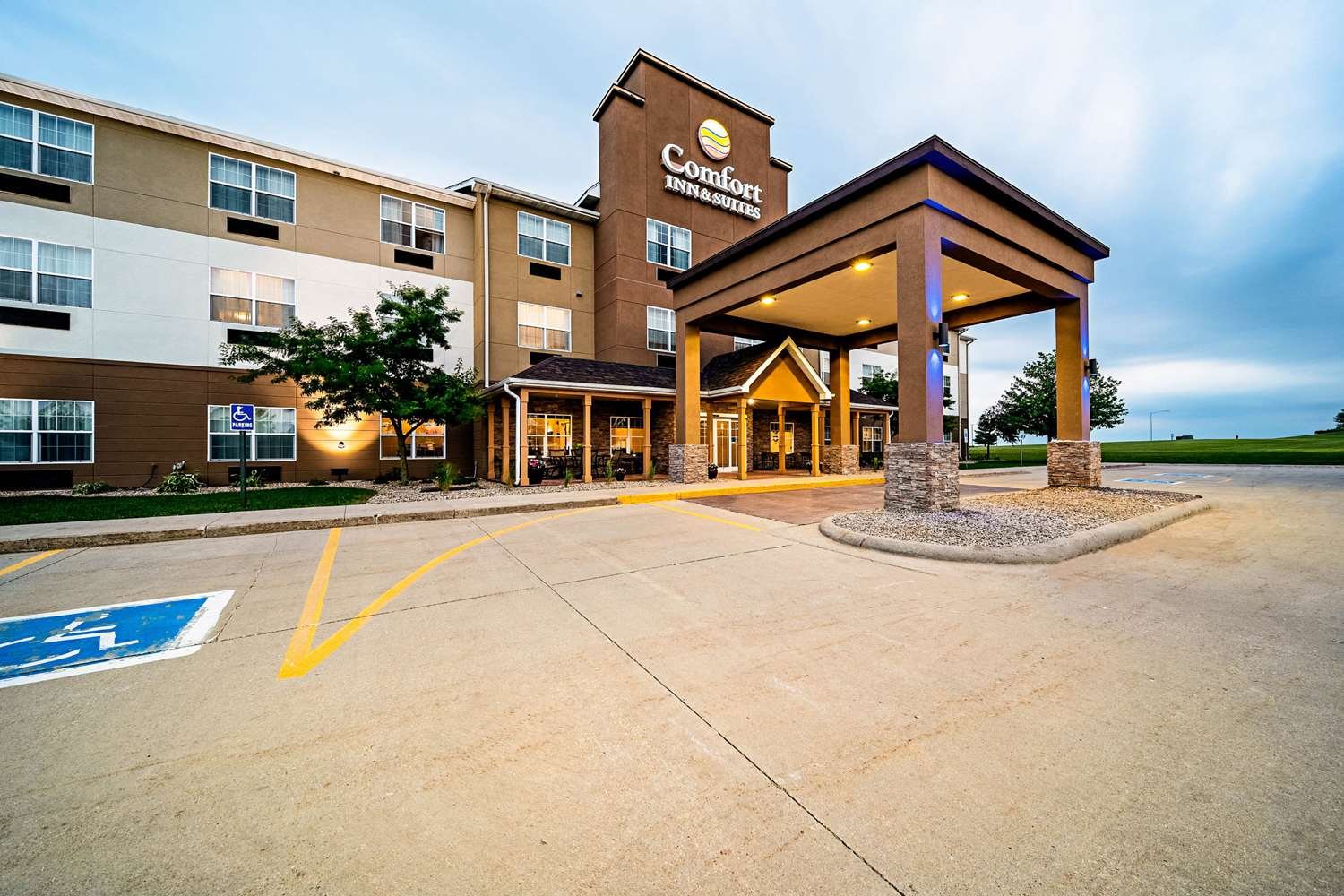 Comfort Inn & Suites Independence-官方