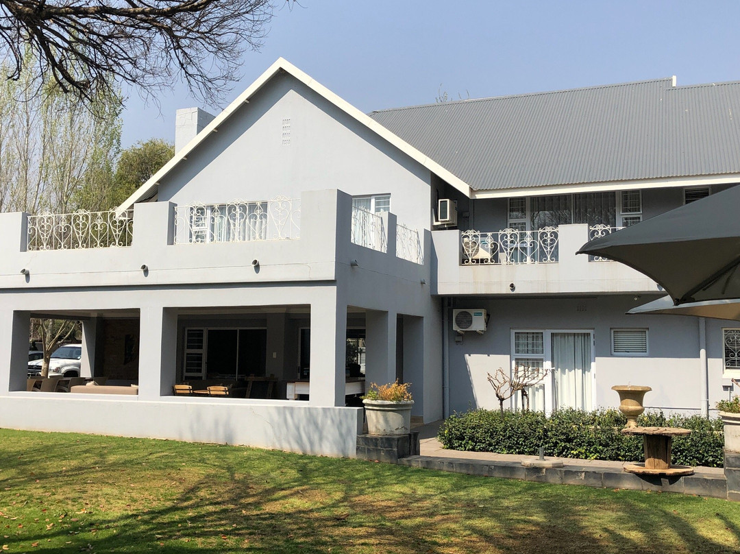 Bateleur Guesthouse主图