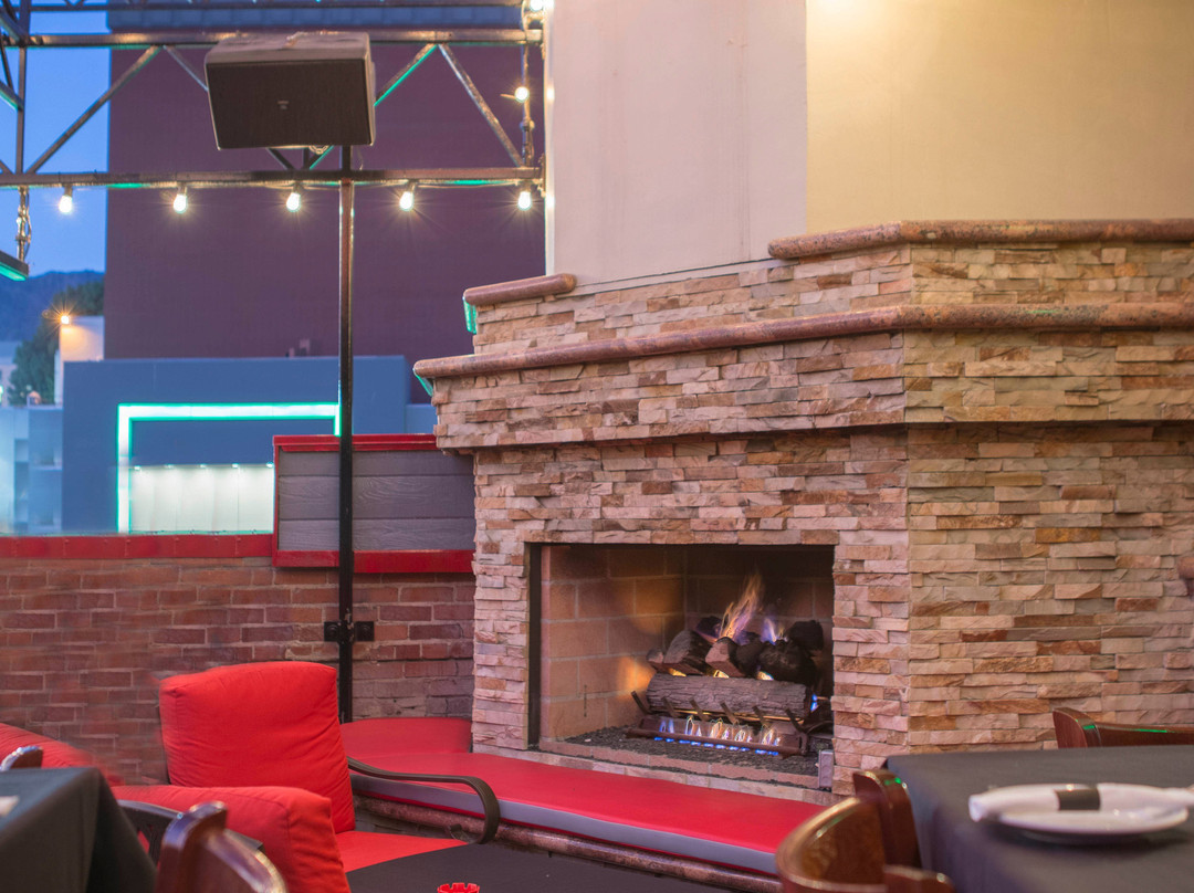 Burbank Bar & Grille-伯班克必去景点