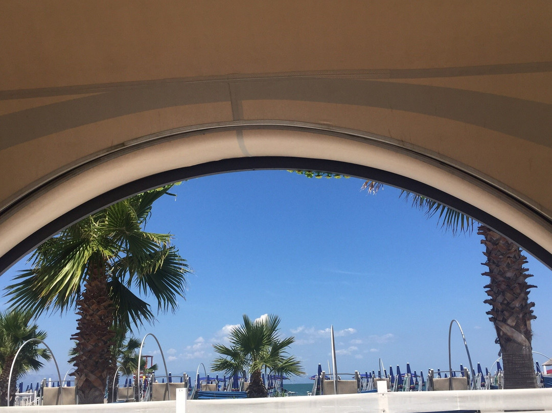 Lido Oasi Degli Angeli-Zapponeta必去景点
