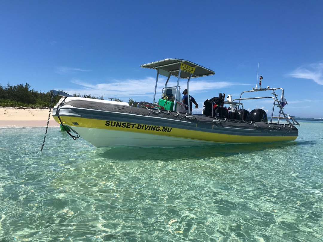 Sunset Diving Mauritius景点图片