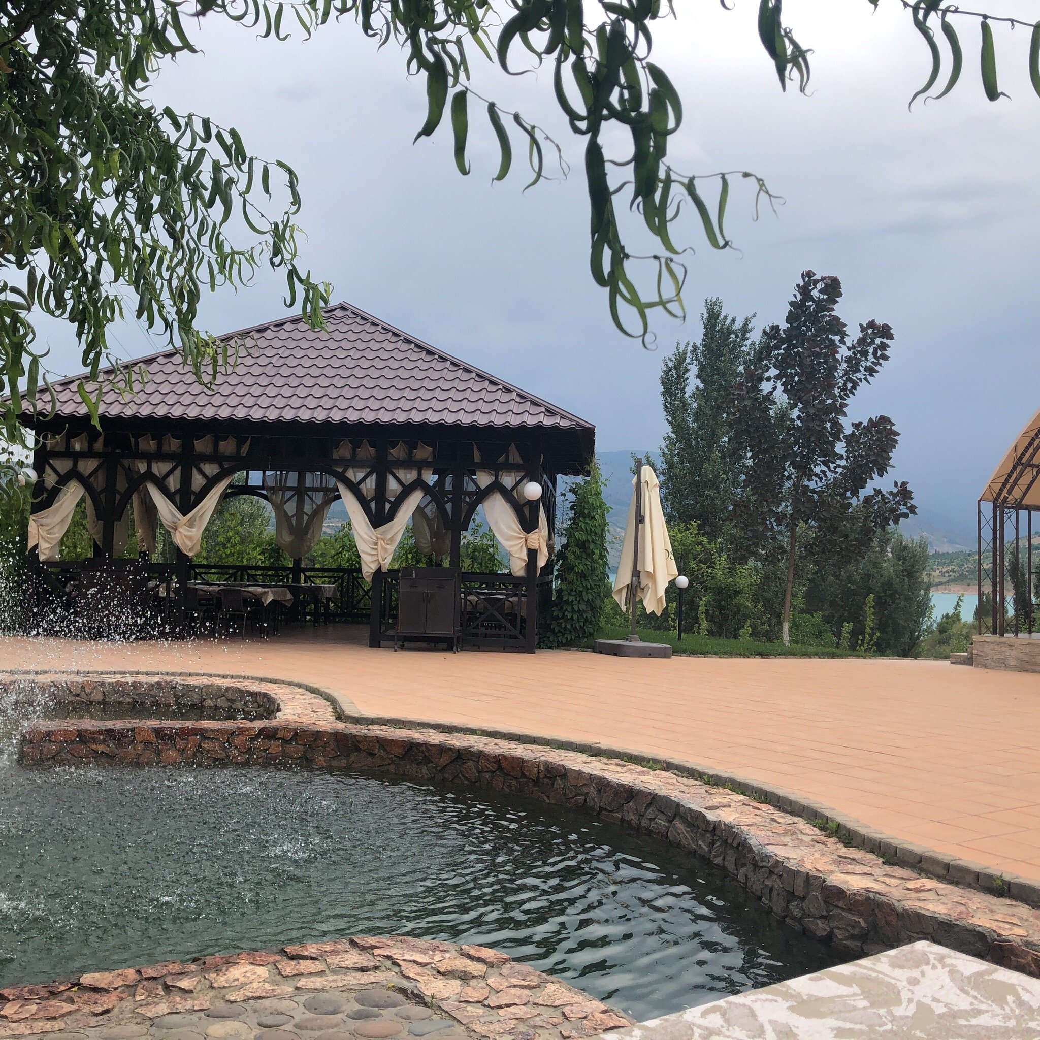 Charos Deluxe Resort-浴室
