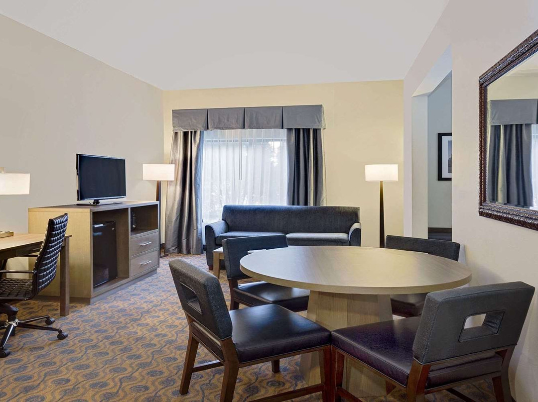 阿灵顿海兹温盖特温德姆酒店主图