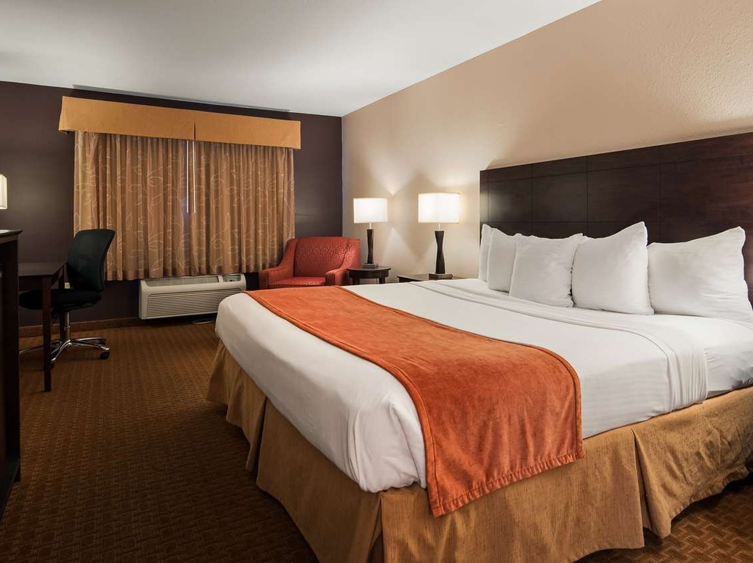 Best Western Flora Inn主图