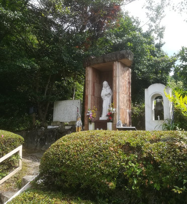 御嵩町旅游景点-St. Mary Satue